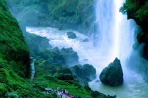 【滇黔精华丨避暑专线】 昆明-马岭河-万峰林-万峰湖游轮-峰林布依-坝美-普者黑划船水战-弥勒东风韵-碧色寨-西南联大-