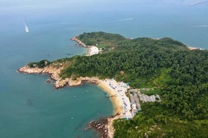 【惠州“小塞班”】秘境盐洲岛+海螺湾：入住海景房、旅拍彩石滩加+西虎岛赶海、快艇登海螺湾&浮潜&桨板、扬帆出海+游磨子石