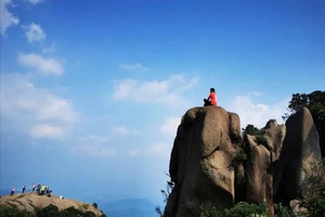 【牛牯嶂】增城最高峰：爬大石头瞰大猪兜水库，挑战大水管绝望坡-