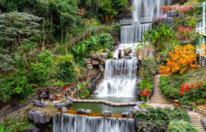 【笔架山漂流】享受惊险刺激的奇幻漂流、探秘绿意盎然的自然奇观