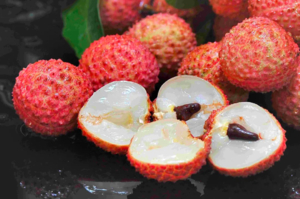 特价78元【美食增城】每周三、六、日入园采摘增城荔枝*任吃&赏莲塘荷塘美景&尝特色烧鸡&增城“小九寨”白江湖溯溪戏水1天
