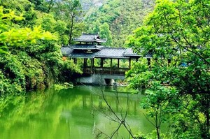 【紫云谷】媲美九寨沟的避暑天堂，探索千年紫云谷溯溪玩水，行摄最美山水，尝美食农家菜~