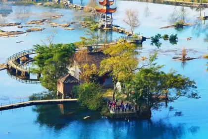 节假日~动车【靖西德天瀑布3天】打卡德天跨国瀑布，探秘通灵大峡谷、行摄山清水秀的鹅泉、逛锦绣古镇体验篝火晚会