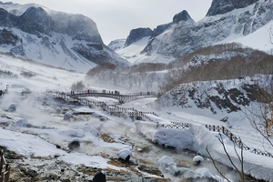 冰雪梦幻B线2-8人精品小团丨5天4晚 | 亚雪公路+童话雪乡+滑雪+冰雪画廊+长白山+延吉+温泉