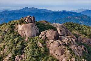 特价39元，11月8号【牛牯嶂】增城最高峰：爬大石头瞰大猪兜水库，挑战大水管绝望坡1天活动