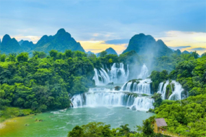 【畅游广西】每天出发九顿天窗/三门海/德天瀑布 明仕田园/古龙山大峡谷/地下河漂流 品质四日游