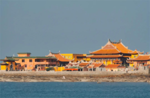 动车游【印象泉州】每周五出发：漫步千年古城泉州，体验蟳浦渔村簪花，打卡海上佛国洛伽寺，闲逛小西埕、南少林，领略梧林古村落