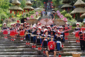 【云冰盘王季2天】相约瑶族盘王节，与阿哥阿妹共庆盛典，感受非遗歌舞展演！云冰山一脚跨两省，遇见云海/雾凇奇观