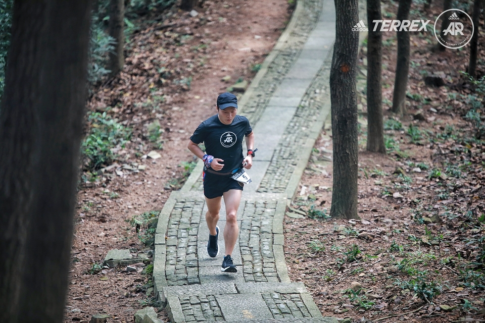 20200926104821_8J9A3561-01