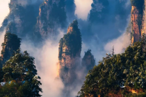 春节5日｜张家界•湘西秘境の天门山-凤凰古镇-金鞭溪-袁家界-天子山-芙蓉镇-坐龙峡/精品纯玩团