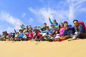 ｜库布齐沙漠｜轻装徒步中国七大沙漠之の距离地感受大自然的壮阔与荒凉（火车）