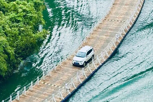 五一4日｜恩施全景｜屏山峡谷-恩施大峡谷-鹿院坪-女儿城-狮子关-彭家寨 地道恩施纯玩精品团 