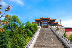 五一3天｜印象•太原五台｜ 一半佛国一半山の五台山（显通寺-塔院寺-菩萨顶）-太原晋祠-广济寺-佛光寺-钟楼街