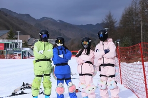 【神农架滑雪】神农天池+神农架国际滑雪场全天不限时滑雪+冰岛同款冰浮体验+天池轻奢特色酒店住宿二日游！！！