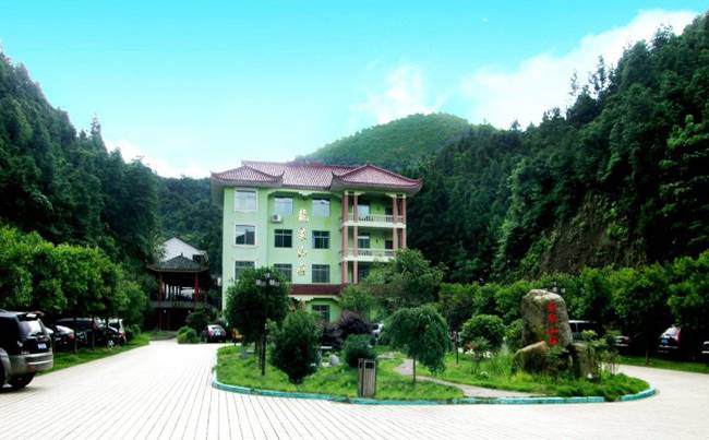 武汉江夏龙泉山庄风景区