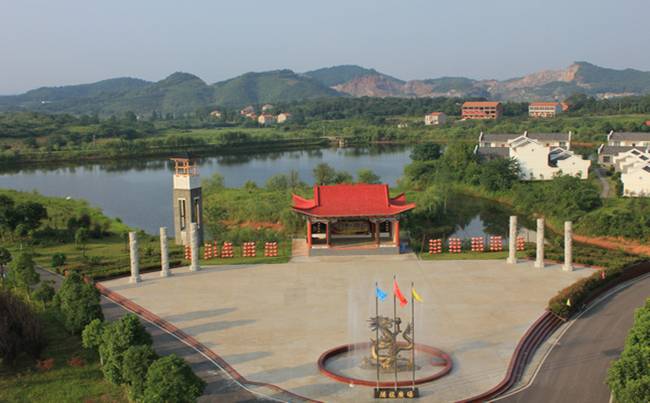 江夏区古龙山庄