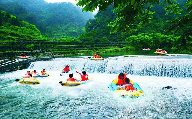 红安对天河探险漂流拓展基地