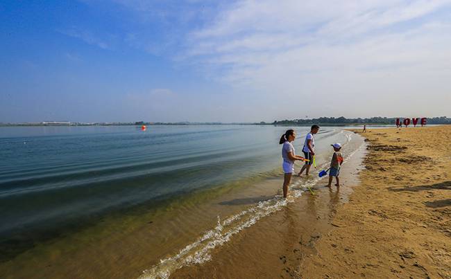 荆门漳河阳光沙滩风景区