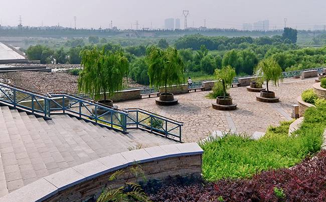 白鹿春养生科普生态园拓展基地