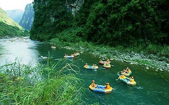 宜昌九畹溪漂流拓展基地