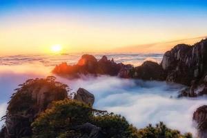 顶级风景，门票免费！5.16-17 三清山，住山顶，超低特价（仅1期）星空露营，“天下第一仙山”，日出云海，日落星空