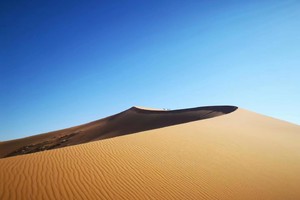 元旦假期，不用请假！12.31-1.3 徒步腾格里沙漠，五湖连穿52KM，4天3晚，感受行走的力量！