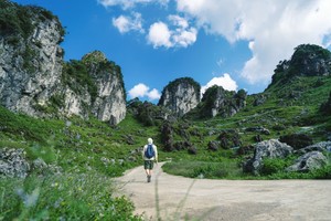 【贵州徒步】11.4-9 侠客行，羊皮洞，大圣之眼，夜郎天路，首届贵州山地徒步大会