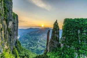 【特价团期】4.18-21 恩施徒步·峡谷秘行，立体穿行恩施，探秘亿年地质史诗4日