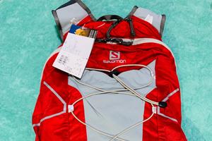 Salomon萨洛蒙 SYNAPSE 20 包 329185 亮红色