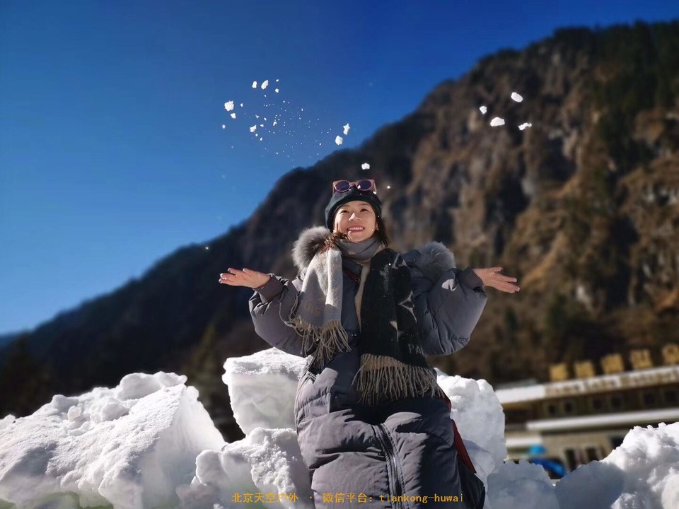 CD5A2746-537A-4D15-8398-2AA7A42A166D