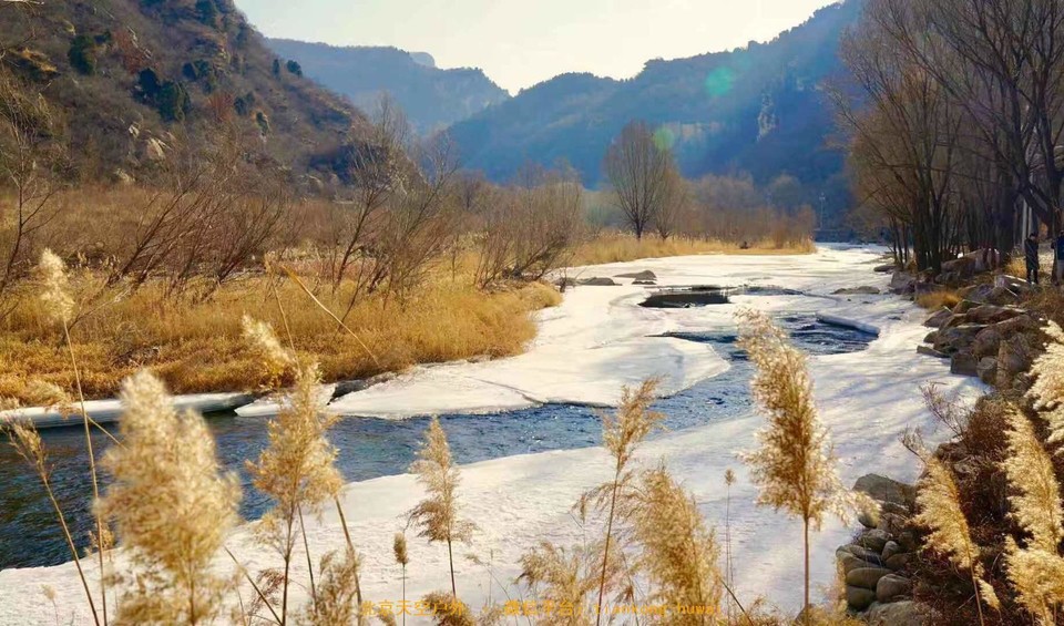 AA4A33E1-4809-41B2-8E09-FB9221E286BB