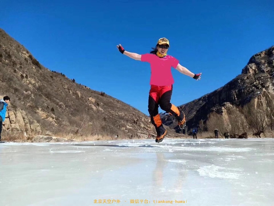 888917E3-D116-4D80-B2DB-DFF81320FCA7