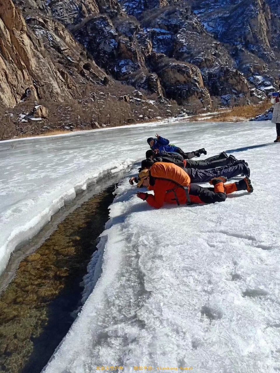 08BD95A3-7647-4BA9-8351-46EF9A81803F