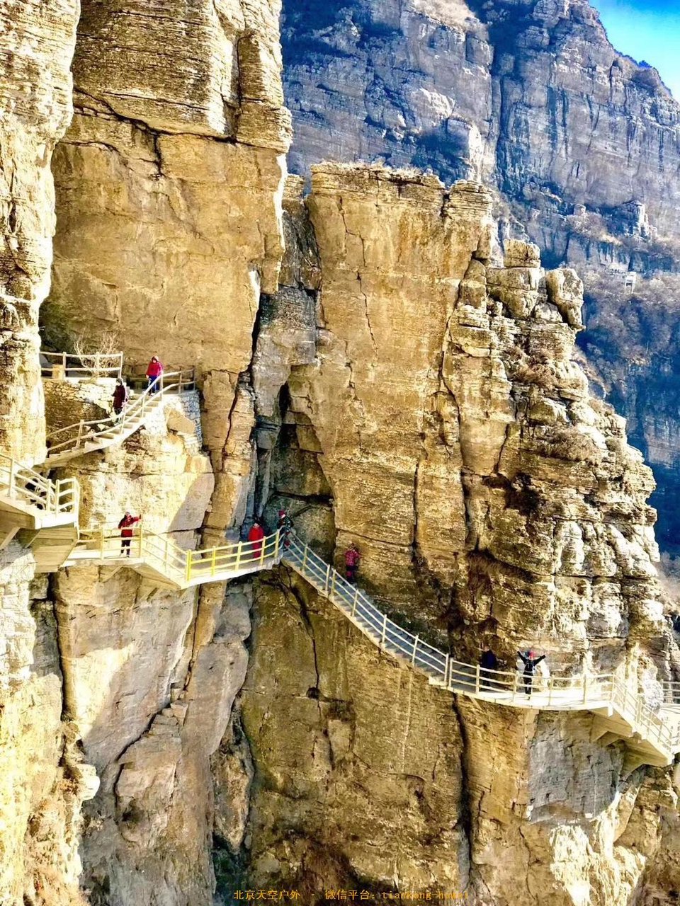 378812FA-6566-4DA8-951C-2F1E03802FCC