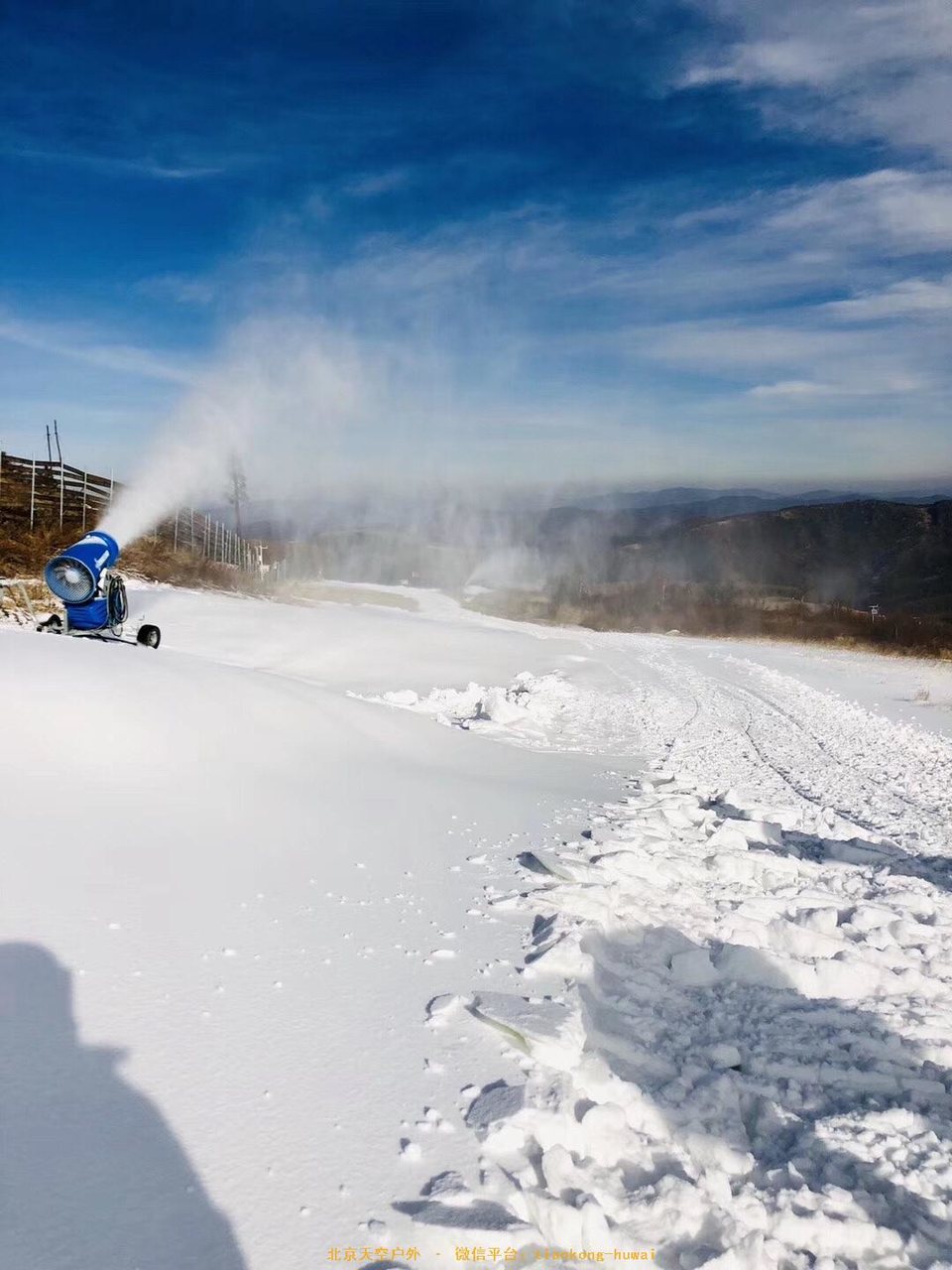 E9CC3F1C-0CED-4271-A588-D59D751690FB