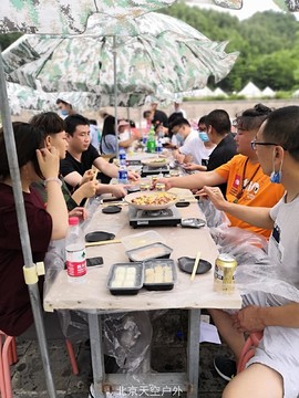 976F95C8-3E6E-438E-9906-3C0003DB4A60