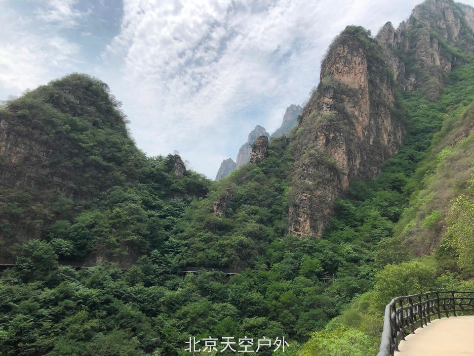 EA58222E-83D5-40F9-94EF-72F50B940453