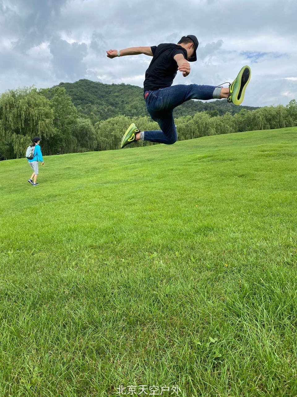 B76AFEB1-756C-46B6-B190-B90CB67903A7