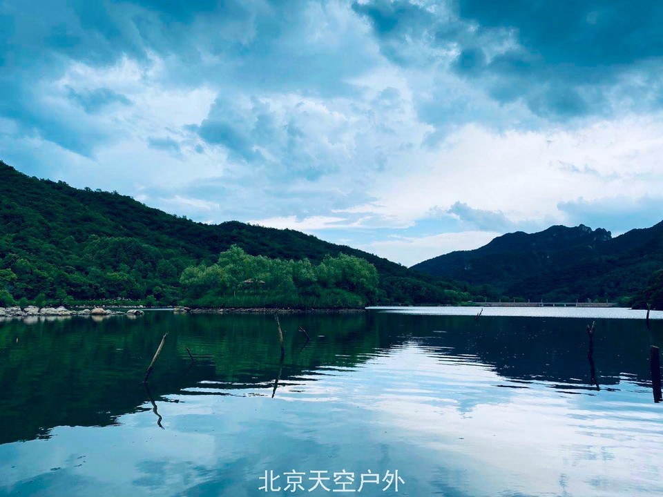 5E6506B1-D94E-4D05-B618-D2D26523A5C5