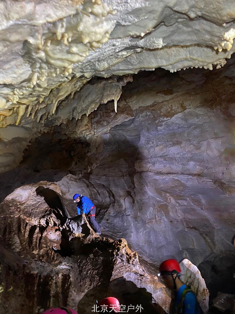 71BC1672-E649-4E24-B946-E5533EBD7EA4