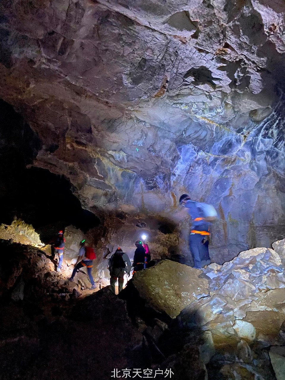 FDD8B4EB-2259-4EB6-B652-8443F8CD3456