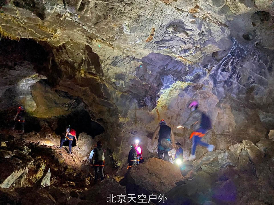 3B221E83-E89B-4F7A-B977-44A8364B1FE1