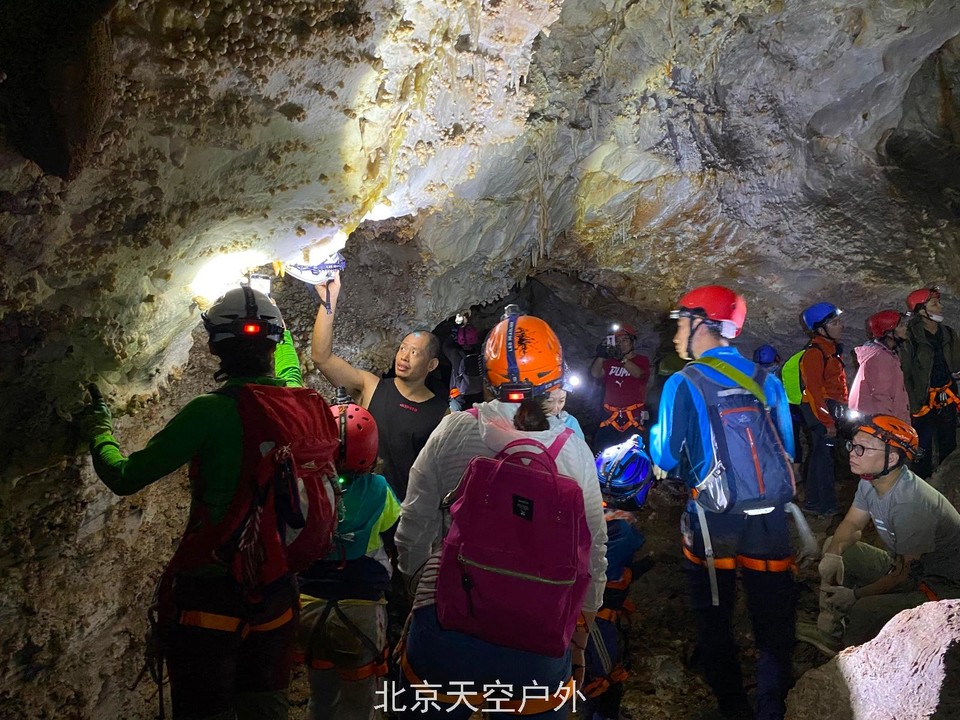 8364BA0B-3EAC-4DDA-A3DE-F7C949308F36