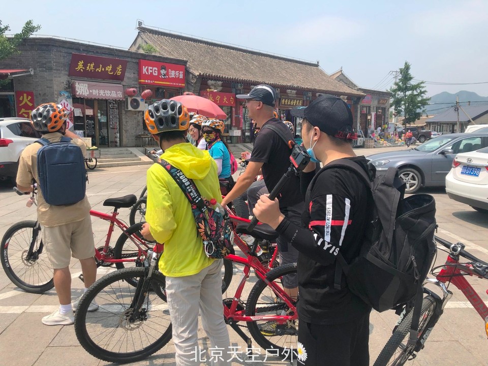 F85FA66F-19C9-46A4-BDF8-3F73746193C8