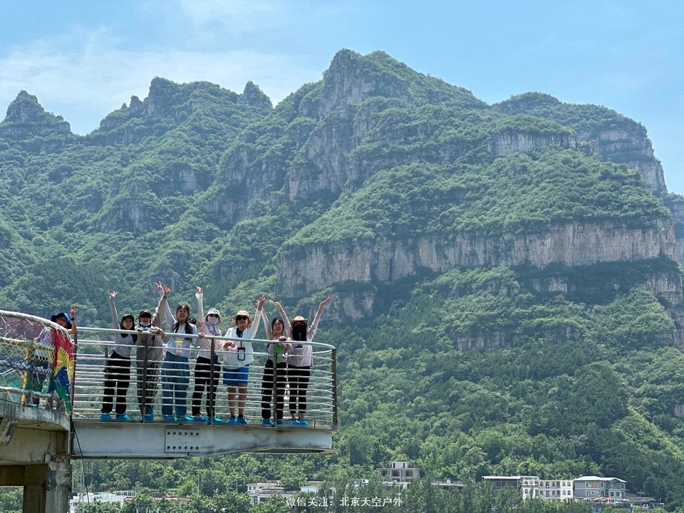 C0901B66-3630-434B-BC86-88CF3F6E5627