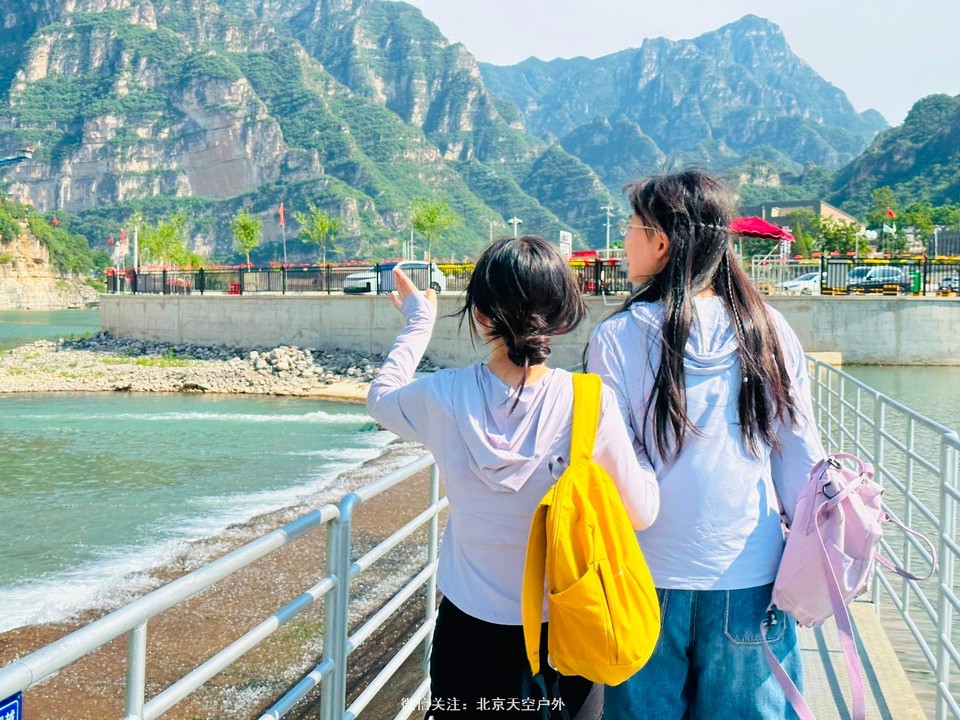 F43672E1-5A25-4221-B9ED-64B1D75F93BE