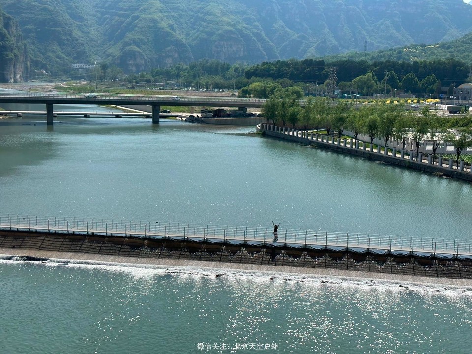 06BA1DBB-5F8D-480C-9ACB-6976478C3158