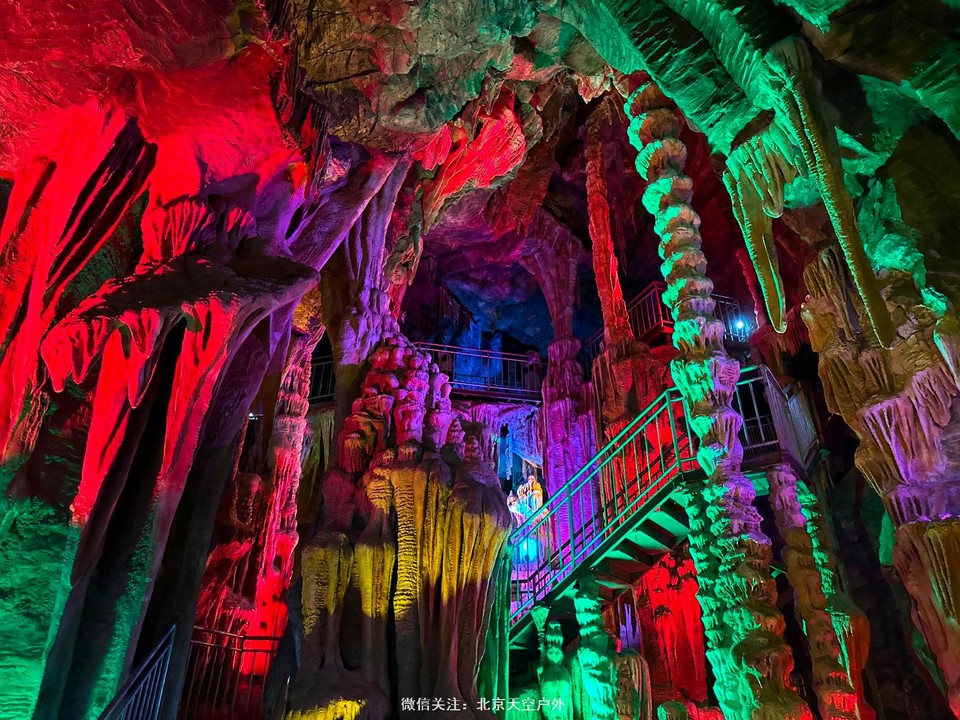 3E51DCAF-8BF1-4A0F-A2E2-A1F556E3D082