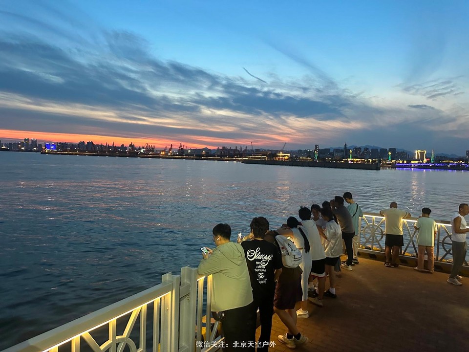 F8300DD9-3375-47B4-9737-15F60520418A