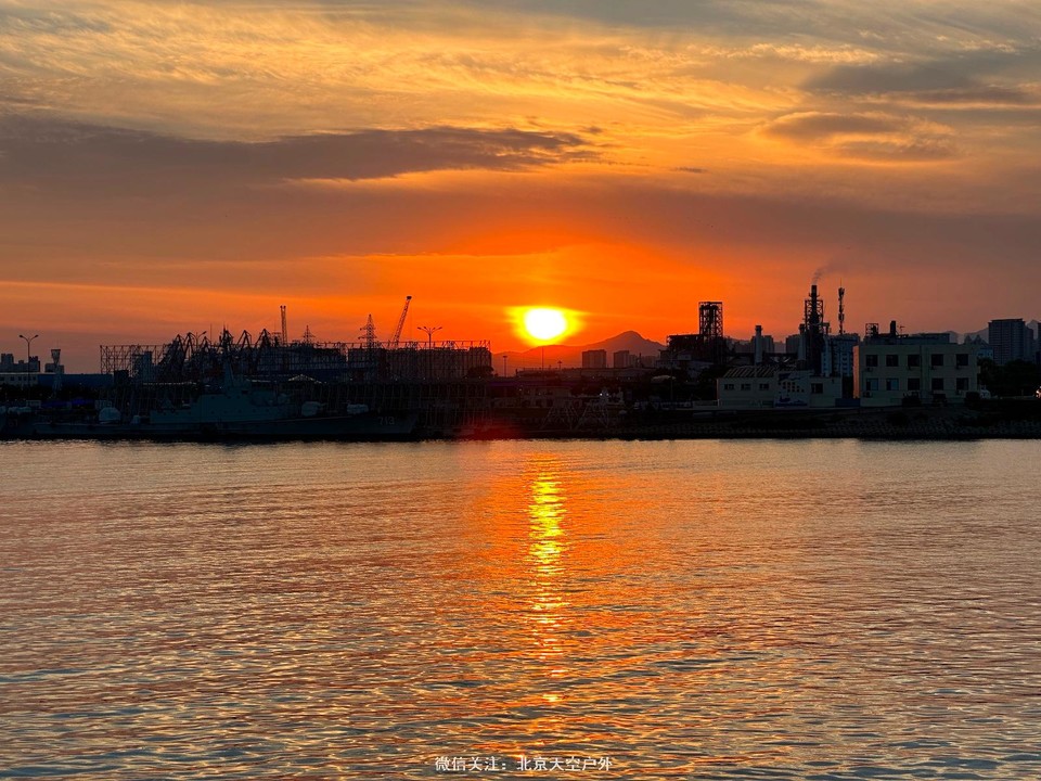 B3BE3F7F-13D5-46DA-8B1D-1C44F69B9076